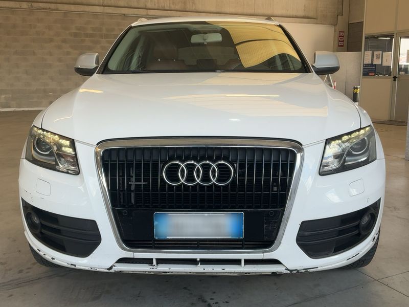 Audi Q5 3.0 V6 TDI quattro 2009 – снимка 14