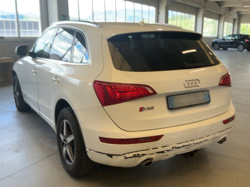 Audi Q5 3.0 V6 TDI quattro 2009 – снимка 6
