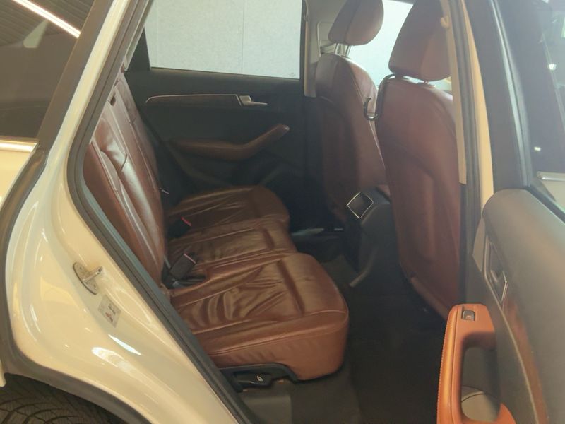 Audi Q5 3.0 V6 TDI quattro 2009 – снимка 19
