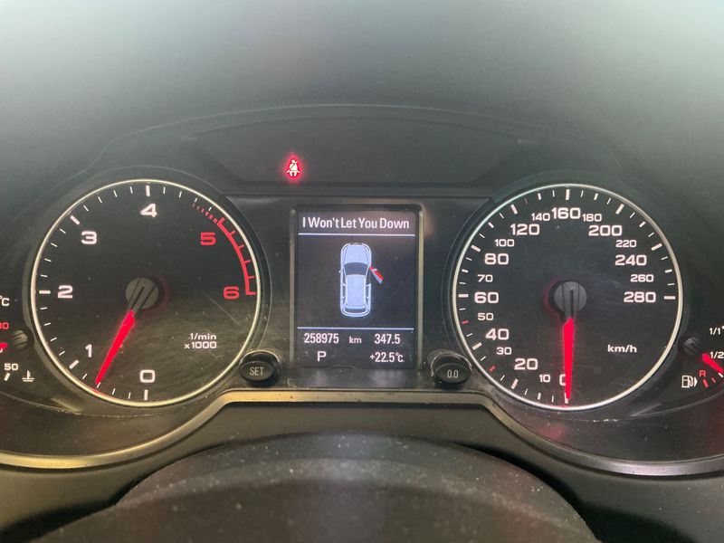 Audi Q5 3.0 V6 TDI quattro 2009 – снимка 18