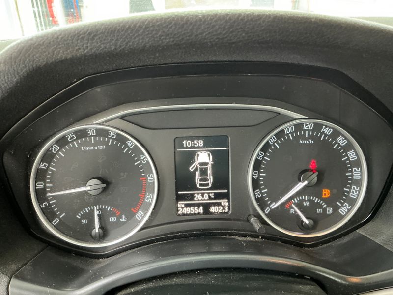 Skoda Octavia 2.0 TDI Impuls Edition 2010 – снимка 4