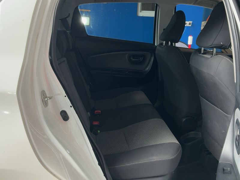 Toyota Yaris 1.5 Hybrid Edition 45 2016 – снимка 20