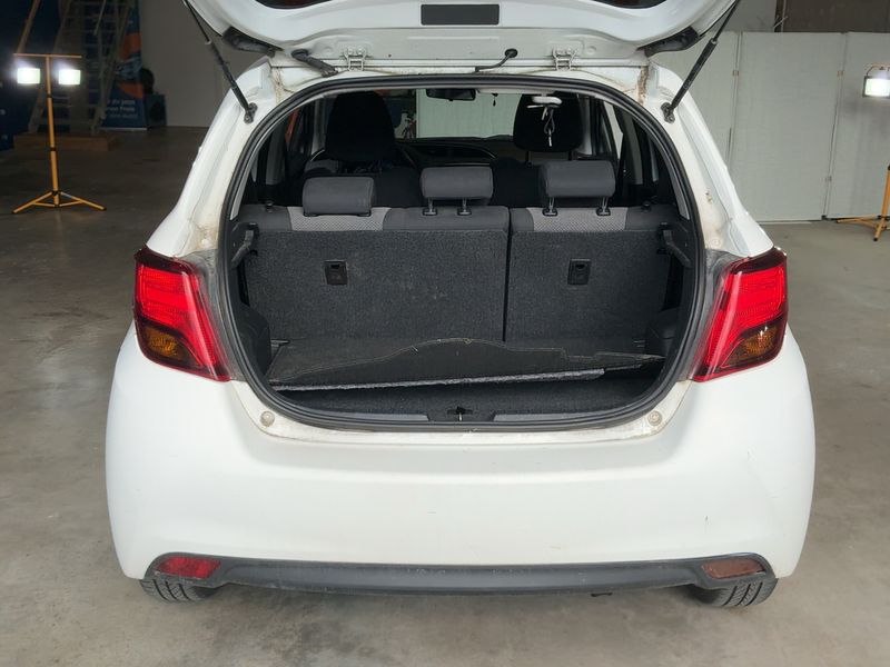 Toyota Yaris 1.5 Hybrid Edition 45 2016 – снимка 16