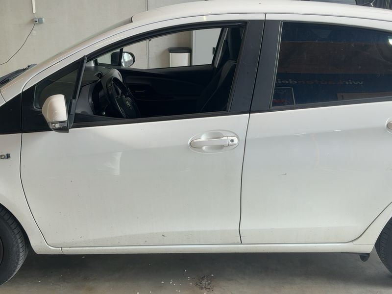 Toyota Yaris 1.5 Hybrid Edition 45 2016 – снимка 4