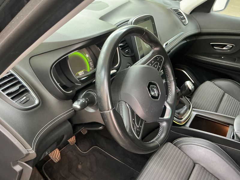 Renault Grand Scenic 1.6 dCi Energy BOSE-Edition 2017 – снимка 24