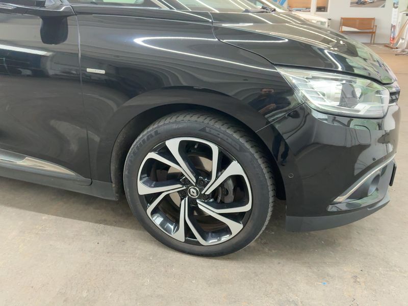 Renault Grand Scenic 1.6 dCi Energy BOSE-Edition 2017 – снимка 12