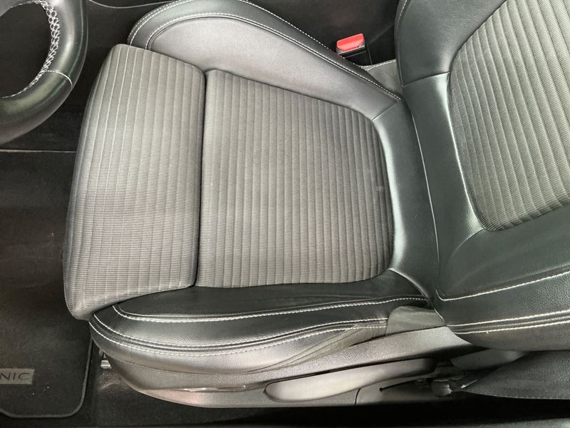 Renault Grand Scenic 1.6 dCi Energy BOSE-Edition 2017 – снимка 23