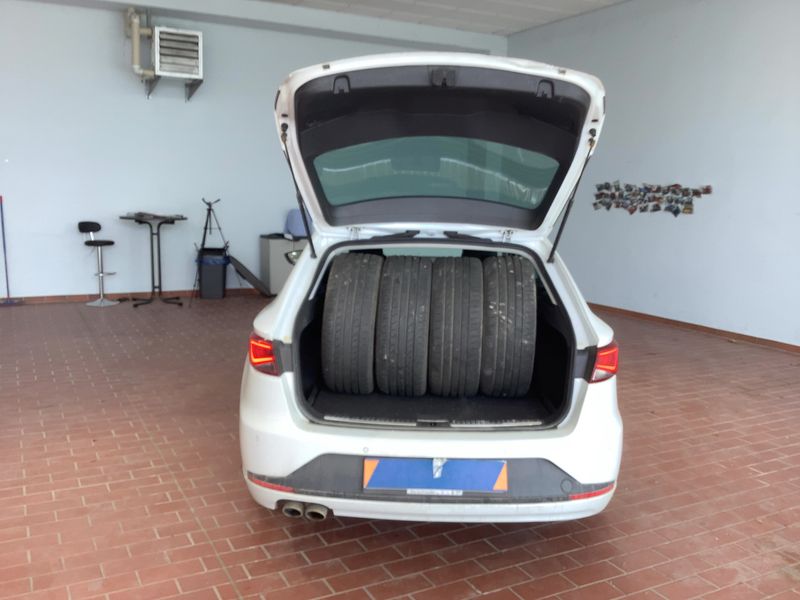 Seat Leon 2.0 TDI FR 2015 – снимка 16