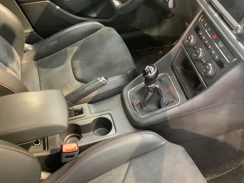 Seat Leon 2.0 TDI FR 2015 – снимка 36