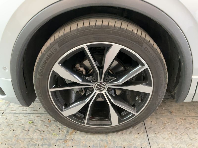 Volkswagen Tiguan 1.5 TSI ACT R-Line 2023 – снимка 3