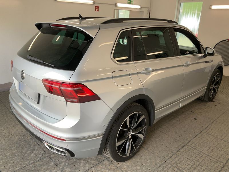 Volkswagen Tiguan 1.5 TSI ACT R-Line 2023 – снимка 8