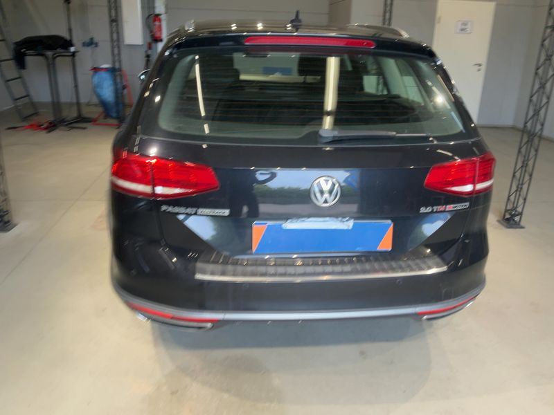 Volkswagen Passat Alltrack 2.0 TDI 4Motion BlueMotion Tech 2016 – снимка 7