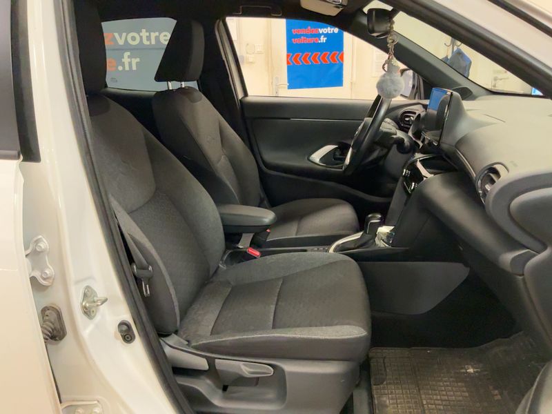 Toyota Yaris Cross 1.5 Hybrid Design 2022 – снимка 16