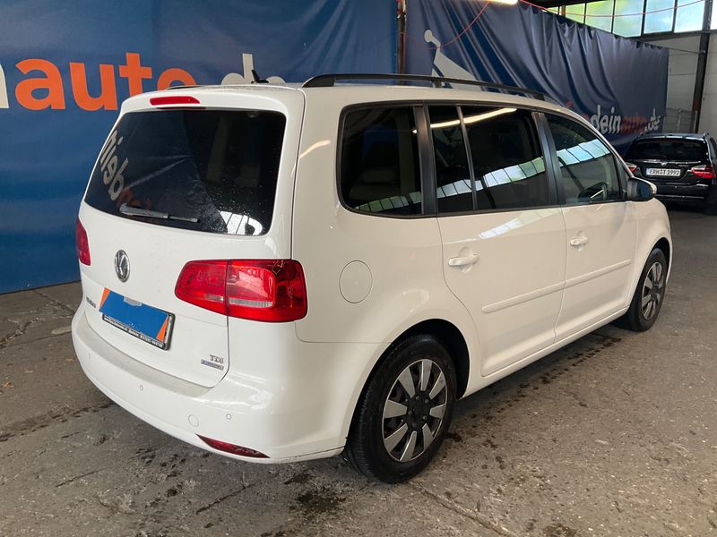 Volkswagen Touran 1.6 TDI Comfortline BlueMotion Tech 2010 – снимка 2
