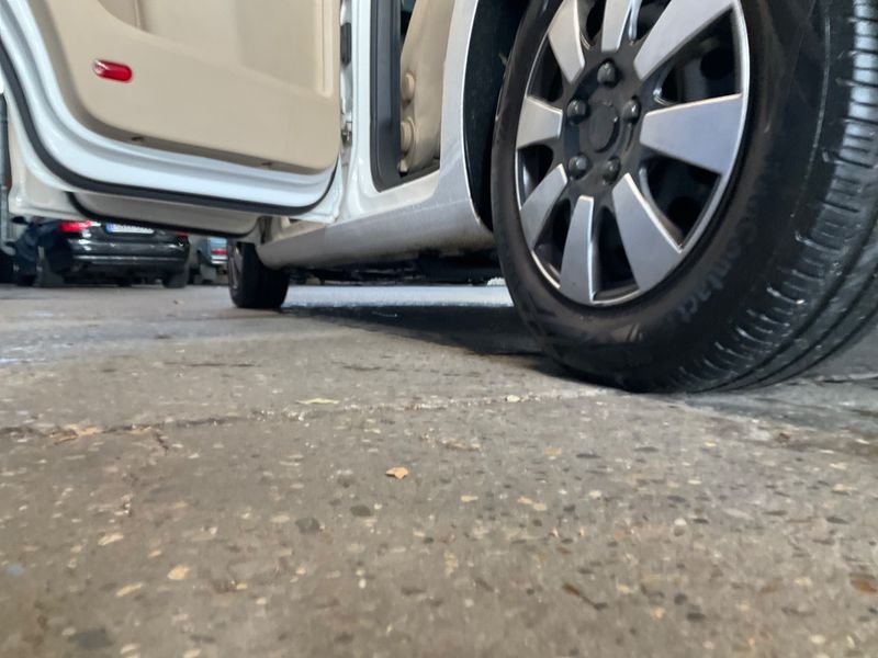 Volkswagen Touran 1.6 TDI Comfortline BlueMotion Tech 2010 – снимка на щета