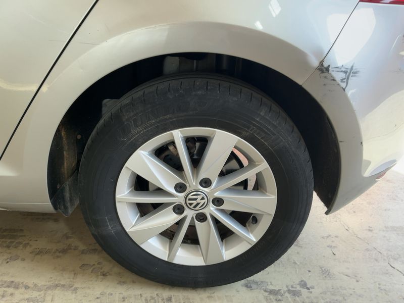 Volkswagen Golf VII 1.6 TDI Advance BlueMotion Tech 2013 – снимка 18