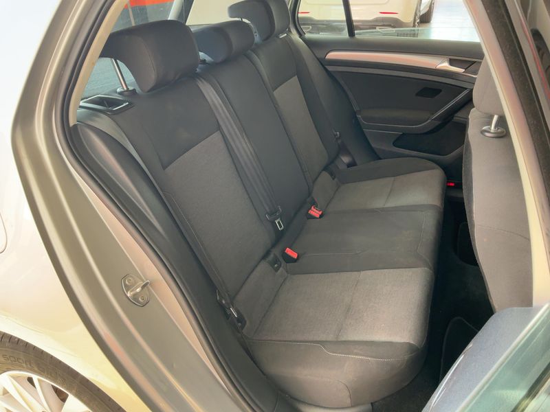 Volkswagen Golf VII 1.6 TDI Advance BlueMotion Tech 2013 – снимка 14