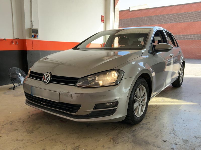 Volkswagen Golf VII 1.6 TDI Advance BlueMotion Tech 2013