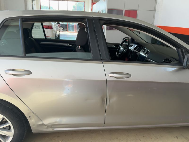 Volkswagen Golf VII 1.6 TDI Advance BlueMotion Tech 2013 – снимка 7