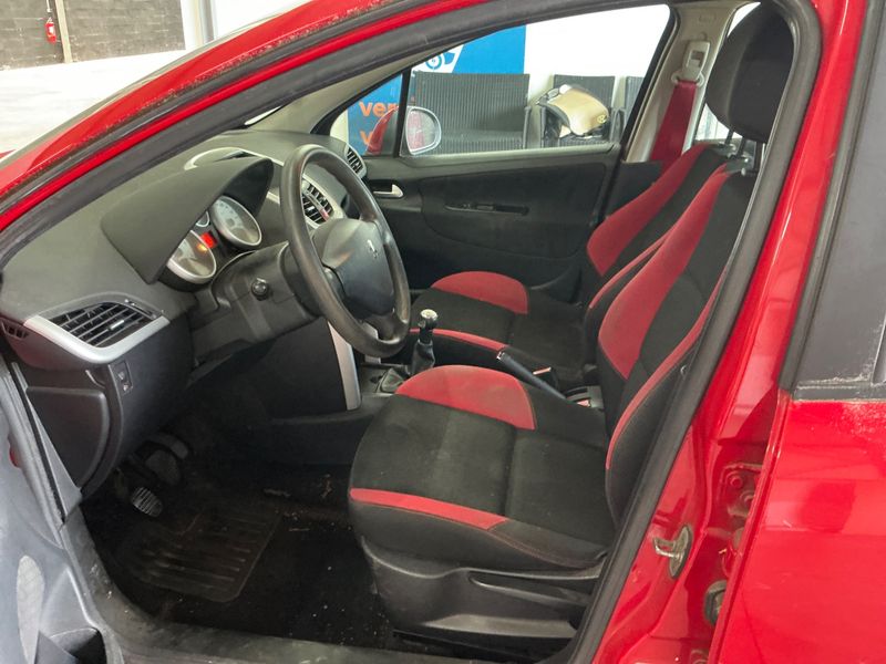 Peugeot 207 1.6 HDi Série 64 2009 – снимка 3