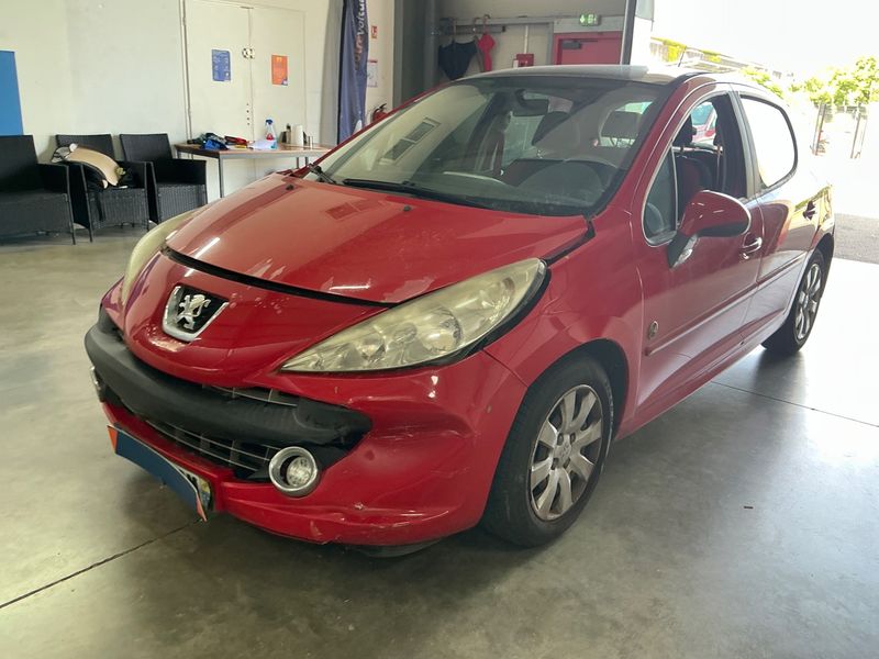 Peugeot 207 1.6 HDi Série 64 2009 – снимка 1