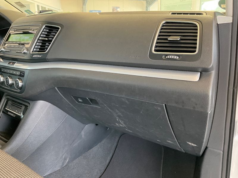 Volkswagen Sharan 2.0 TDI Comfortline BlueMotion Tech 2013 – снимка 26