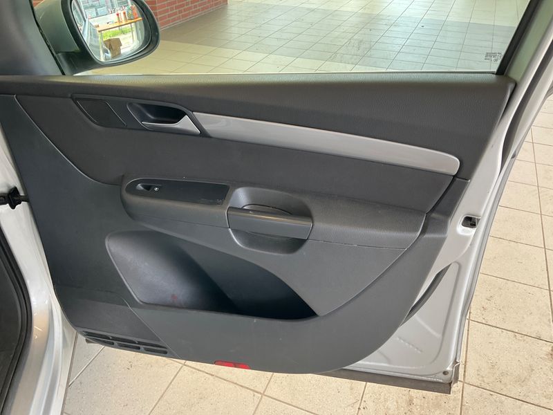 Volkswagen Sharan 2.0 TDI Comfortline BlueMotion Tech 2013 – снимка 25