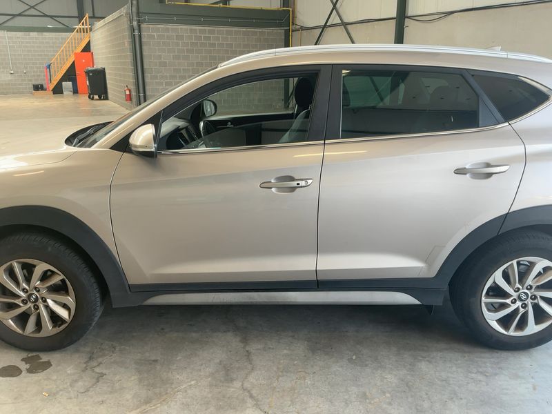 Hyundai Tucson 1.6 Trend blue 2WD 2018 – снимка 4