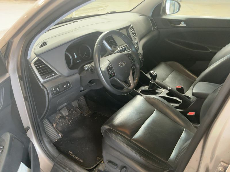 Hyundai Tucson 1.6 Trend blue 2WD 2018 – снимка 17