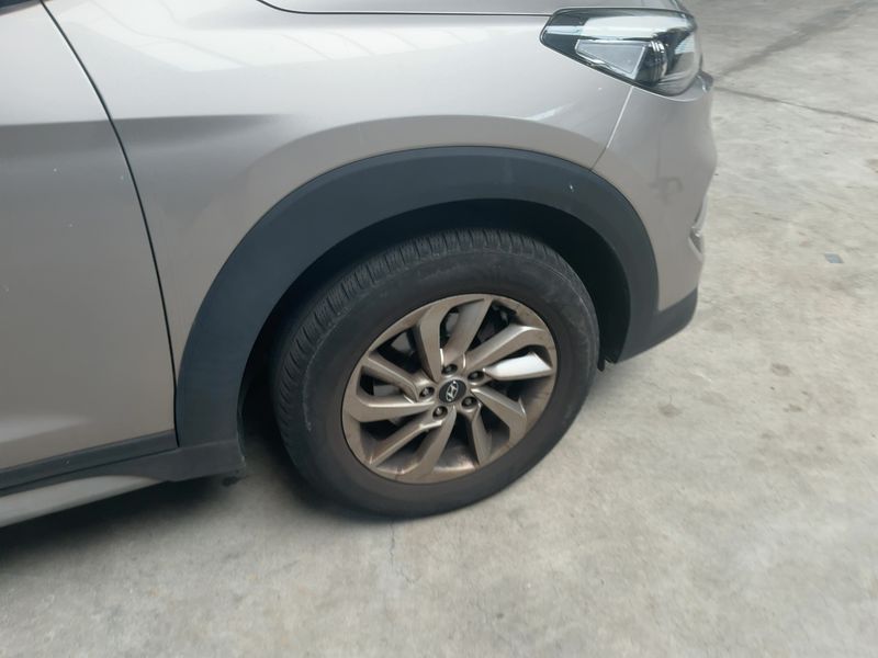 Hyundai Tucson 1.6 Trend blue 2WD 2018 – снимка 11