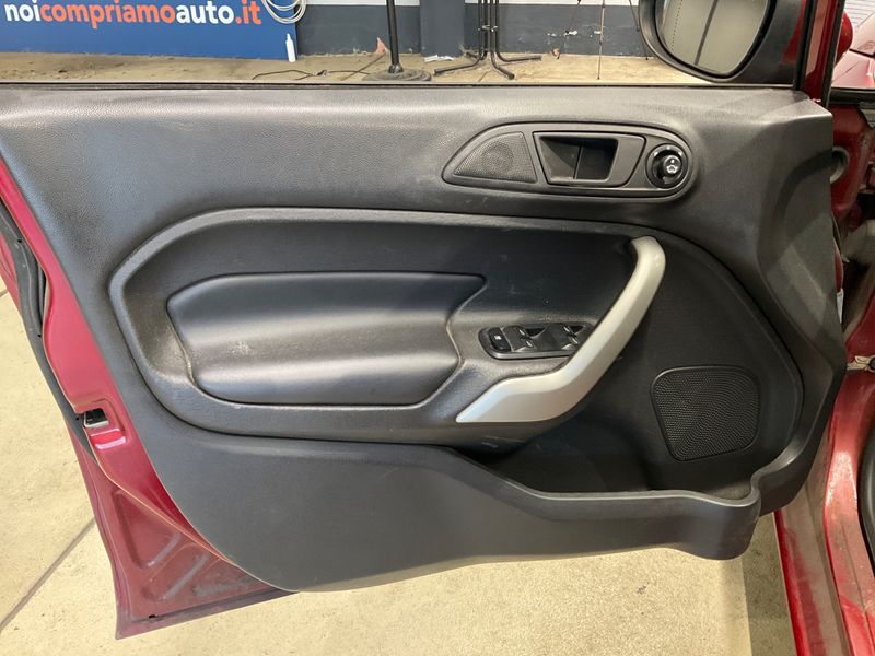 Ford Fiesta 1.6 Ti-VCT Sport S 2013 – снимка 27