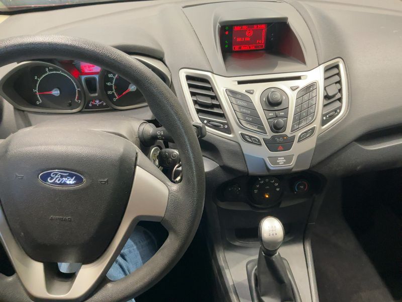 Ford Fiesta 1.6 Ti-VCT Sport S 2013 – снимка 17