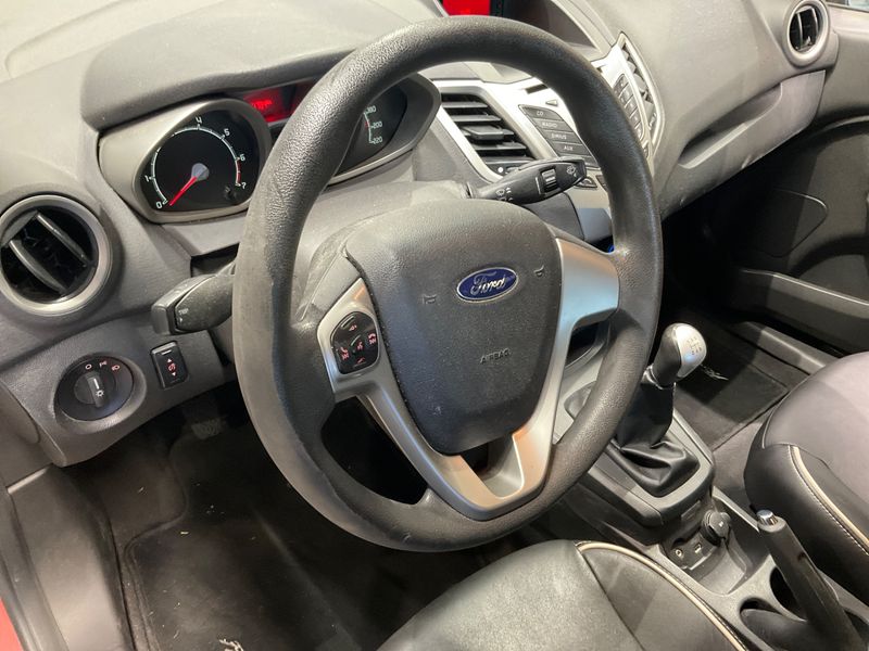 Ford Fiesta 1.6 Ti-VCT Sport S 2013 – снимка 26