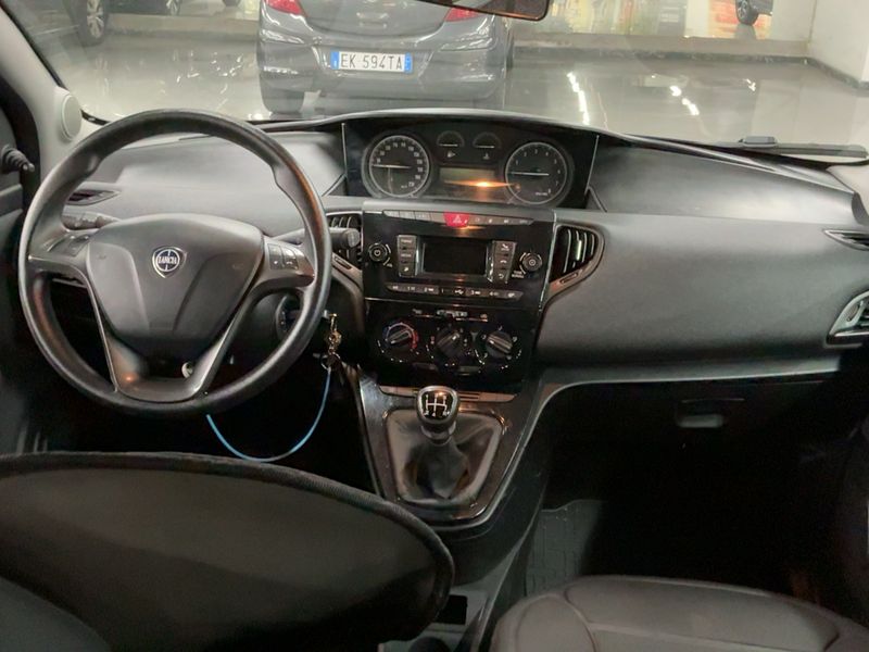 Lancia Ypsilon 1.2 LPG Elefantino Blu 2018 – снимка 17