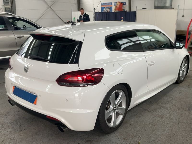 Volkswagen Scirocco 2.0 TSI R 2012 – снимка 8