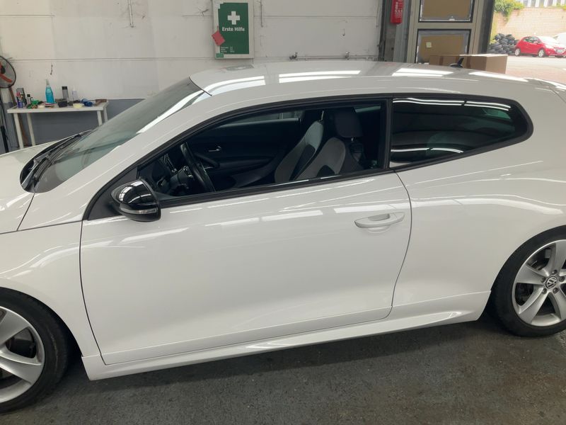 Volkswagen Scirocco 2.0 TSI R 2012 – снимка 4