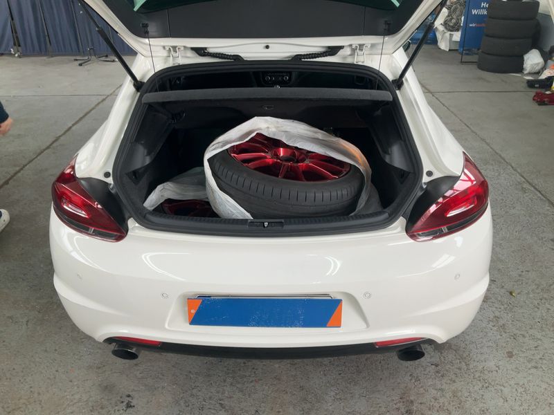 Volkswagen Scirocco 2.0 TSI R 2012 – снимка 16