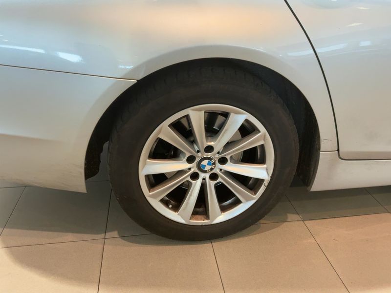 BMW 5er 520d 2013 – снимка 19