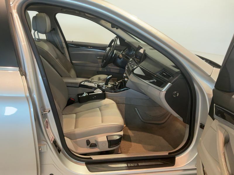 BMW 5er 520d 2013 – снимка 11
