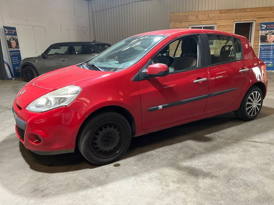 Renault Clio 1.5 dCi Expression Clim 2010 – снимка 1