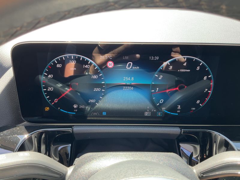 Mercedes-Benz GLA-Klasse GLA 200 Progressive 2020 – снимка 19