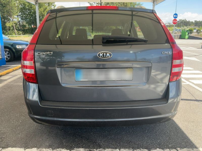 Kia cee'd 1.6 CRDi Active 2008 – снимка 7