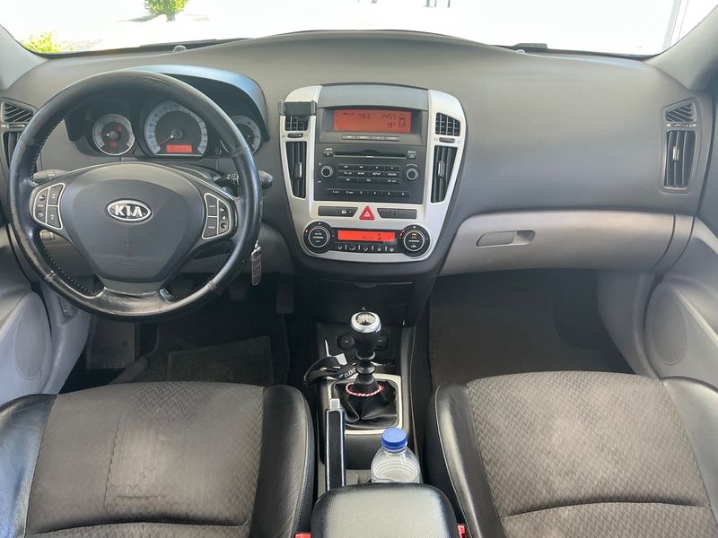 Kia cee'd 1.6 CRDi Active 2008 – снимка 17