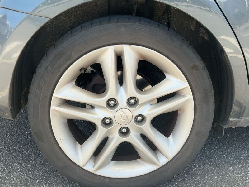 Kia cee'd 1.6 CRDi Active 2008 – снимка 9