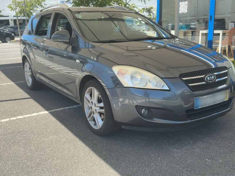 Kia cee'd 1.6 CRDi Active 2008 – снимка 12