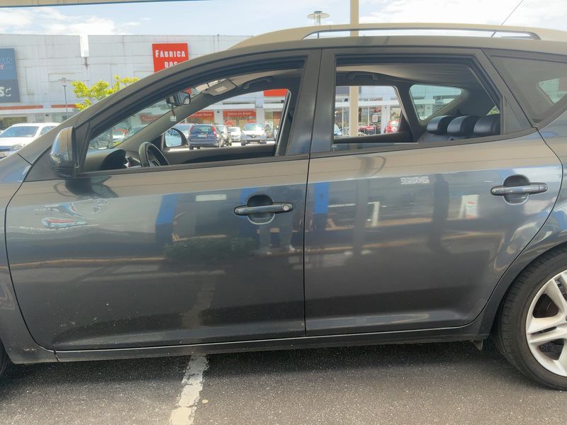 Kia cee'd 1.6 CRDi Active 2008 – снимка 4