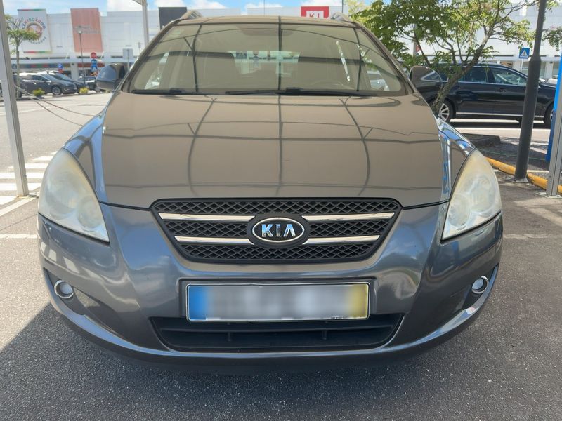 Kia cee'd 1.6 CRDi Active 2008 – снимка 14