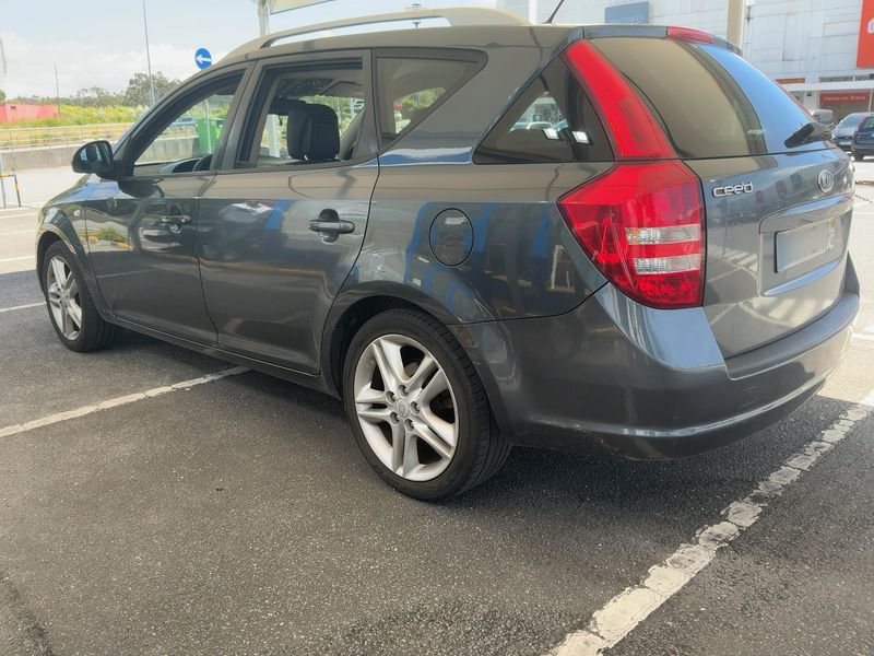 Kia cee'd 1.6 CRDi Active 2008 – снимка 6