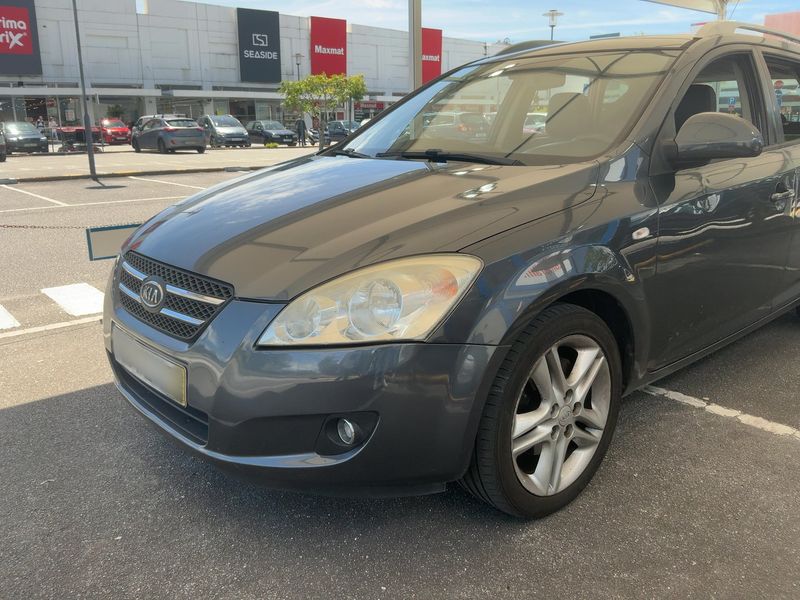 Kia cee'd 1.6 CRDi Active 2008 – снимка 2