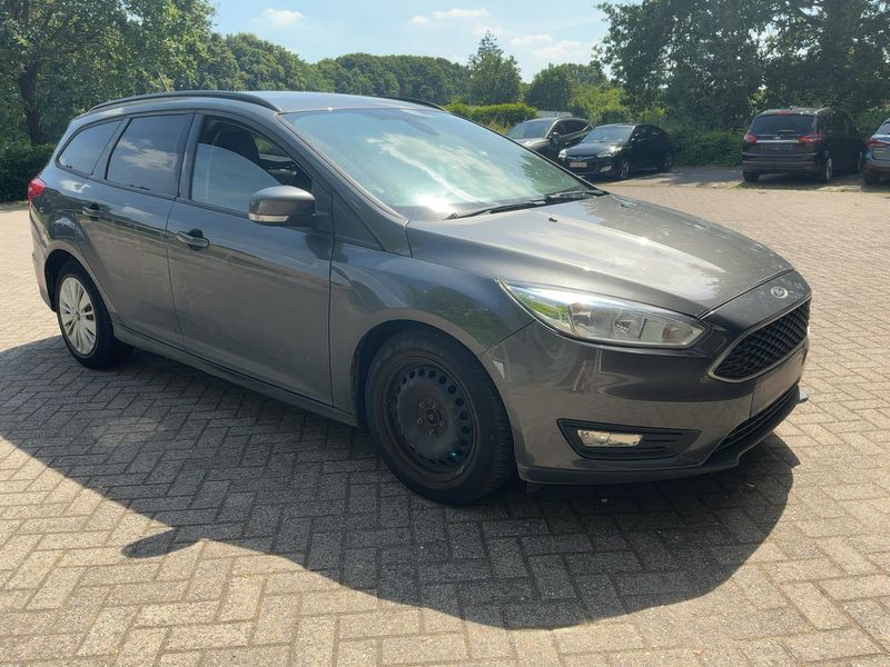Ford Focus 1.5 TDCi Business 2018 – снимка 12